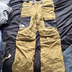 The North Face Khaki Ski / Snowboard Pants